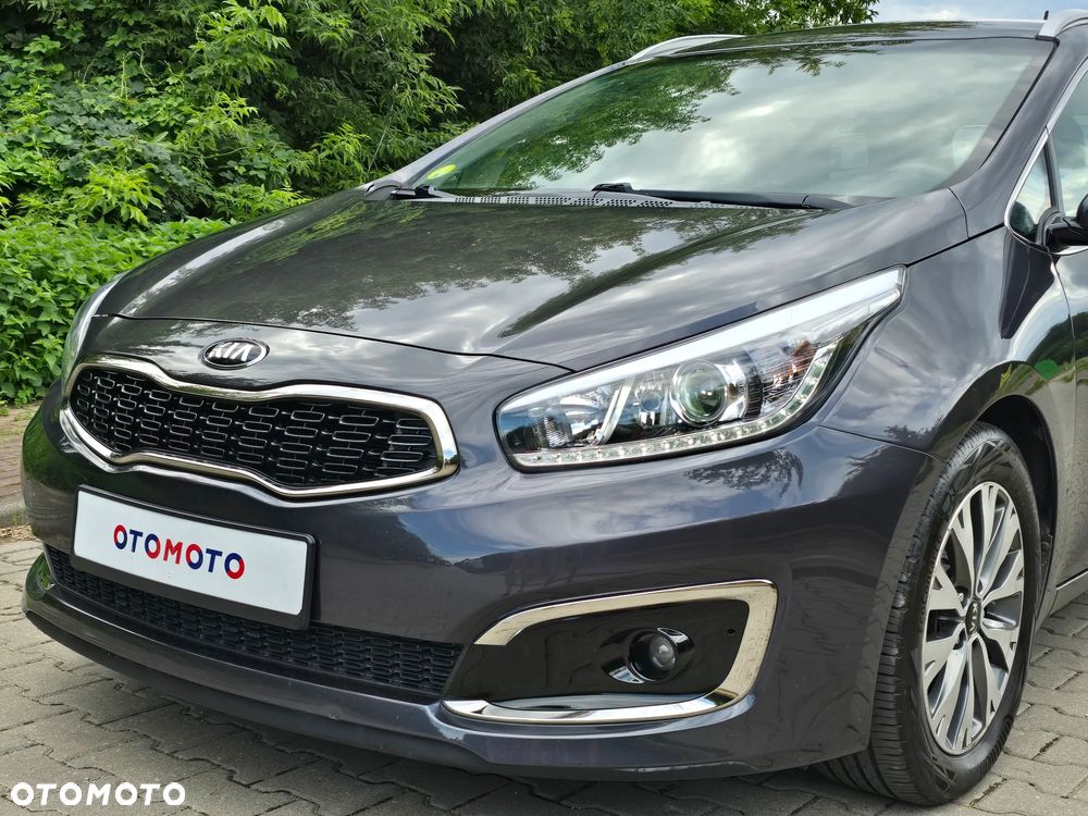 Kia Ceed - 21