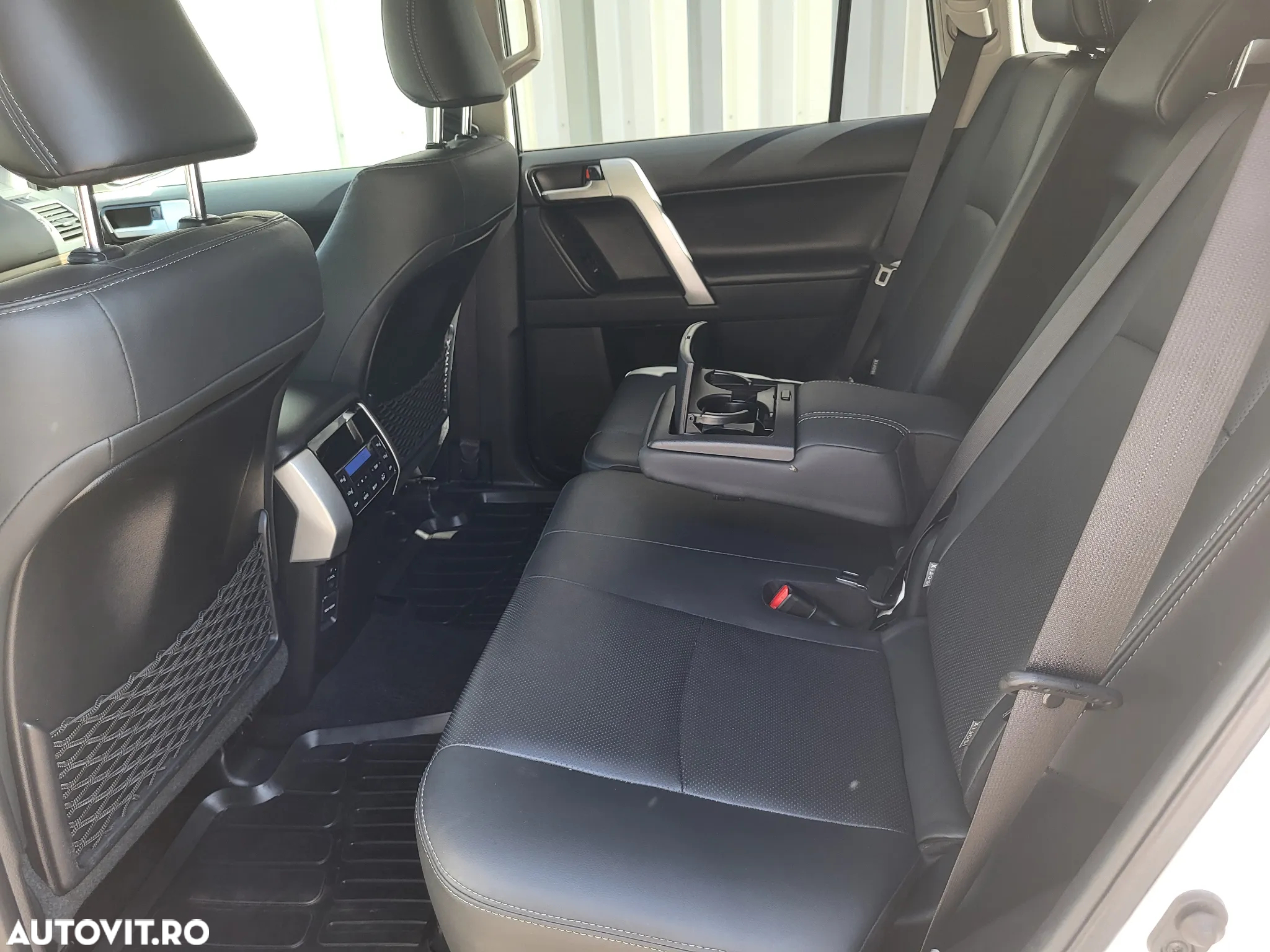 Toyota Land Cruiser 2.8l Turbo D-4D A/T AVS Luxury - 19