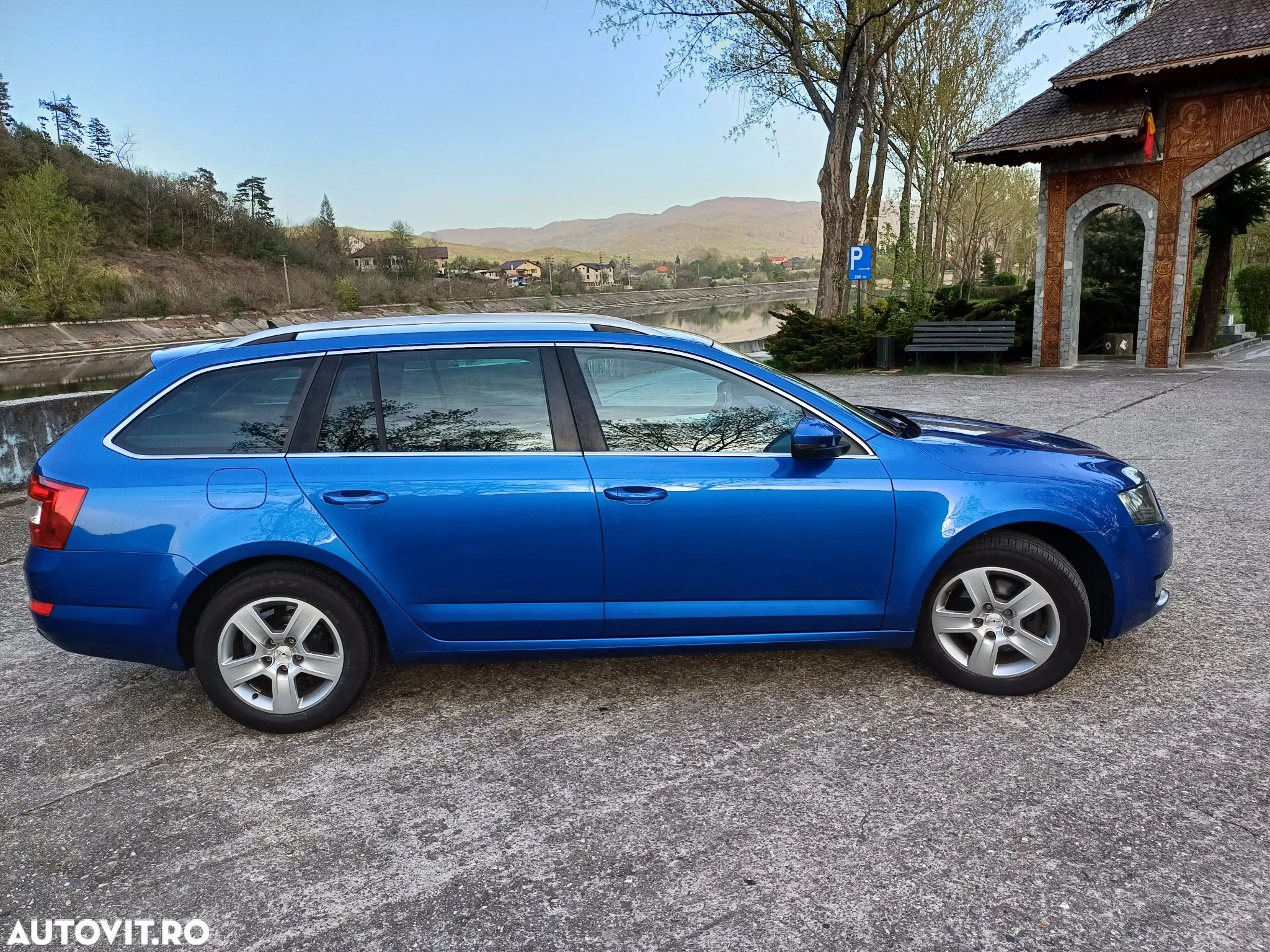Skoda Octavia Combi Diesel 2.0 TDI Style - 21
