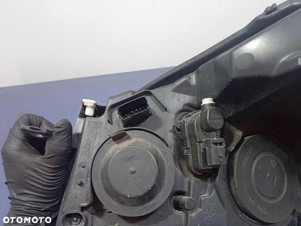 RENAULT SCENIC III 09- REFLEKTOR PRAWY LAMPA EU 260100023R - 6