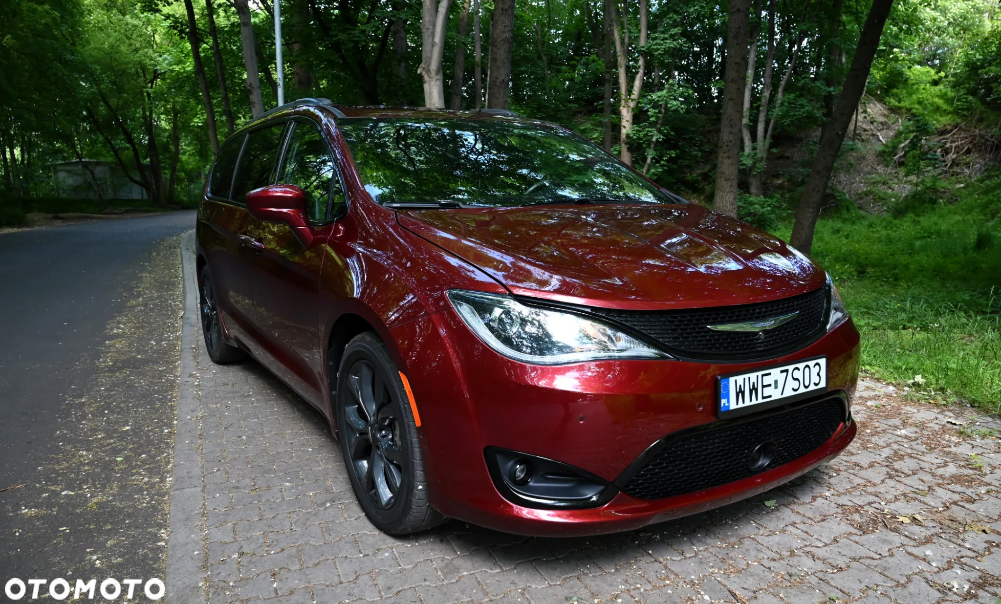 Chrysler Pacifica - 5