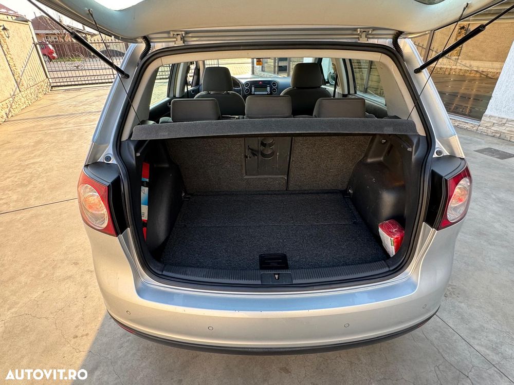 Volkswagen Golf Plus 1.9 TDI DSG Tour - 13