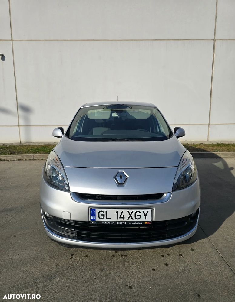 Renault Grand Scenic dCi 110 EDC Paris - 10