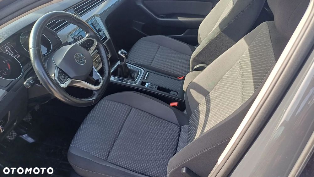 Volkswagen Passat 2.0 TDI EVO Essence - 13