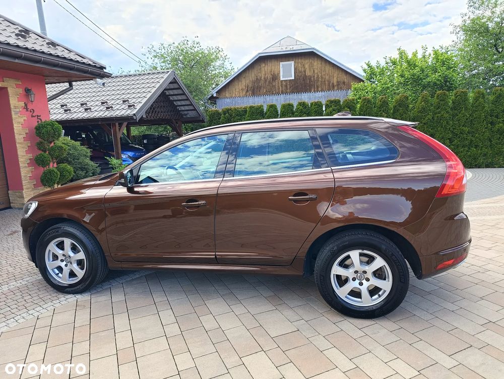Volvo XC 60 D4 Geartronic Momentum - 11