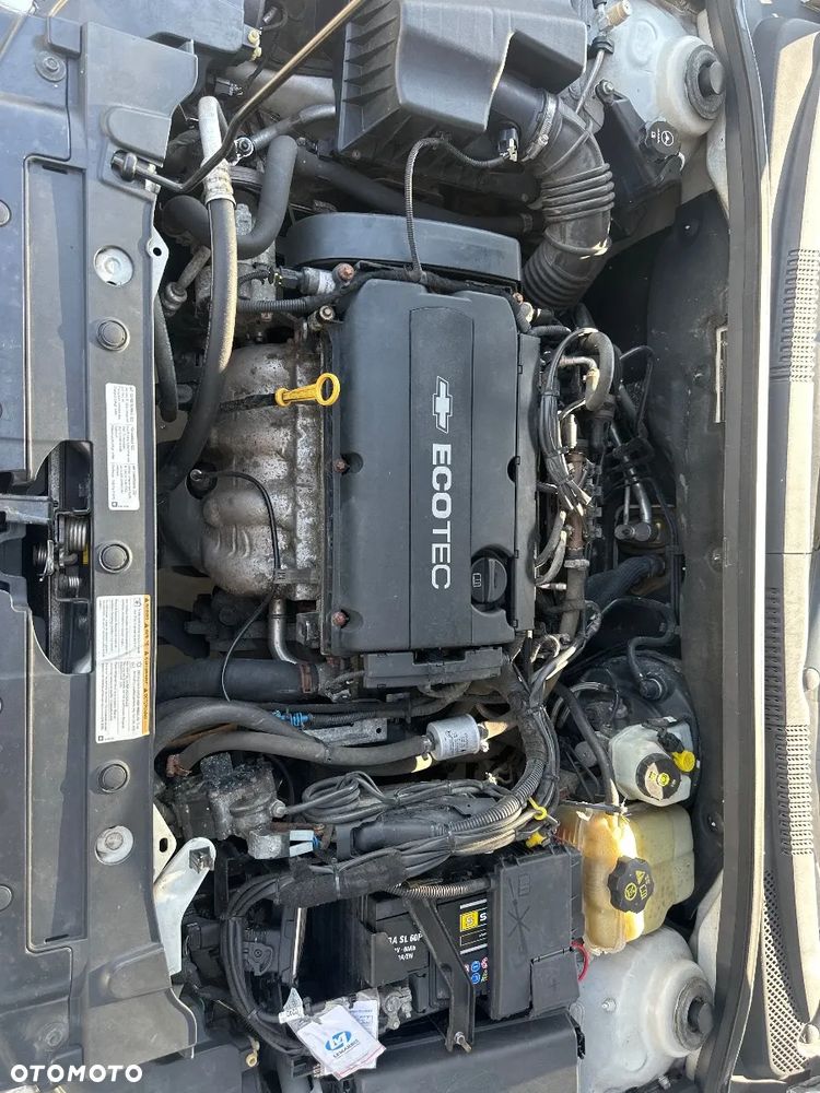 Chevrolet Cruze 1.8 LT - 24