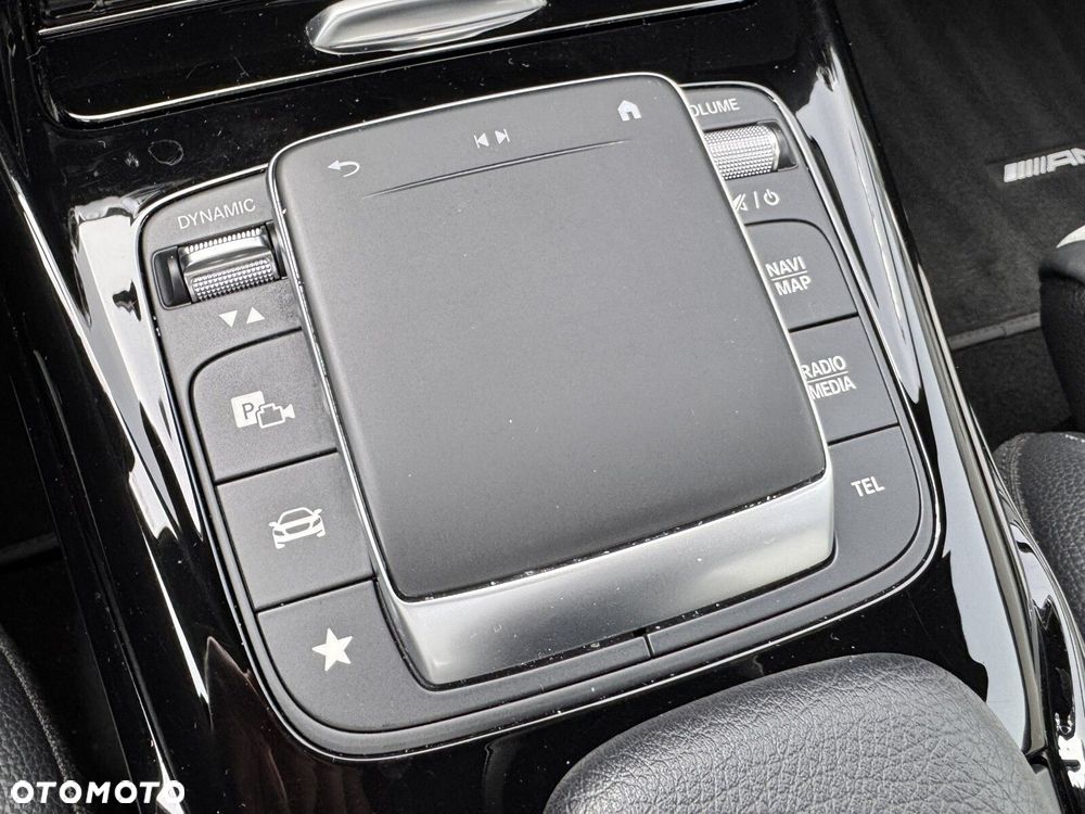 Mercedes-Benz CLA AMG 35 4-Matic 7G-DCT - 33