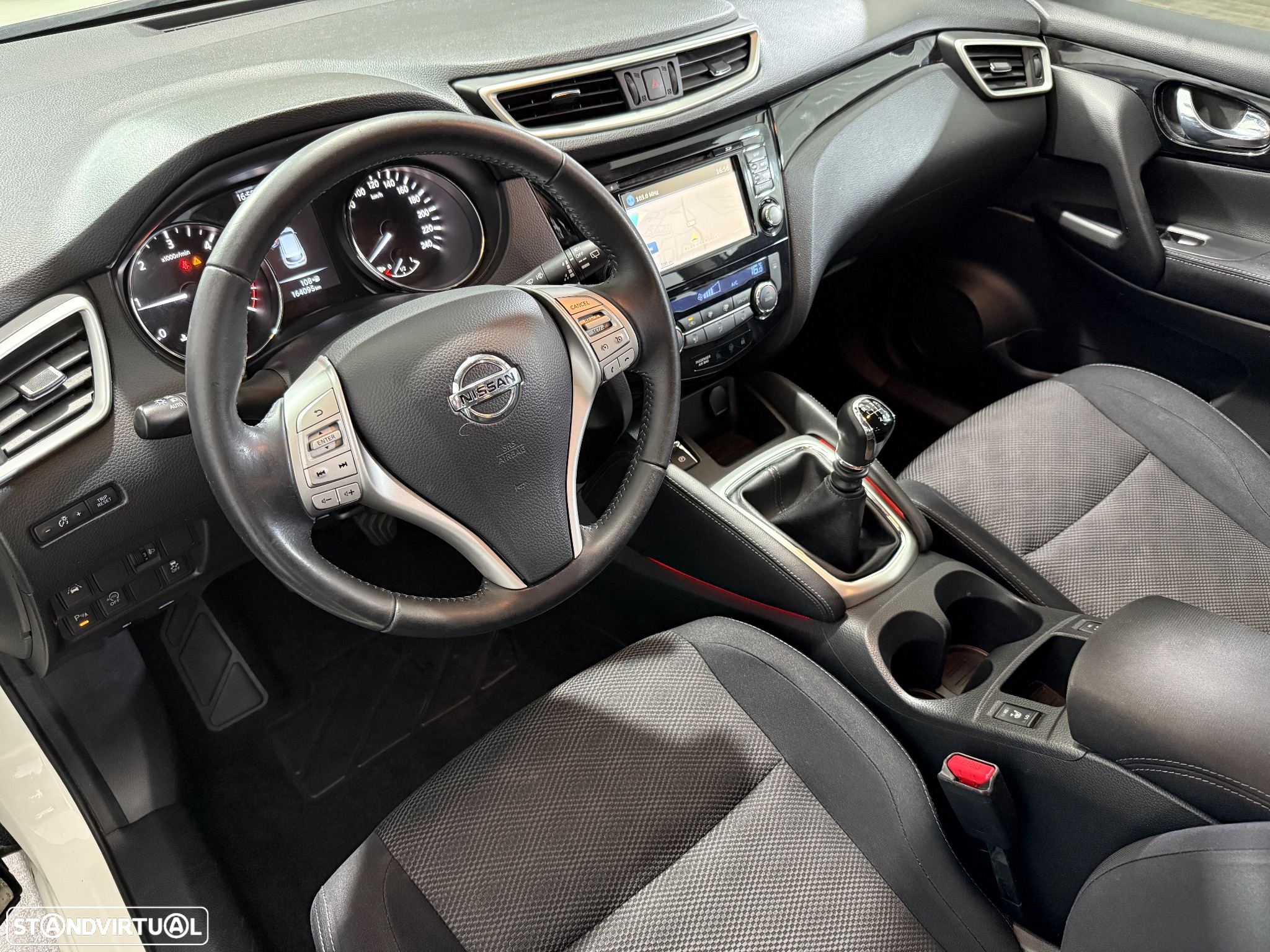 Nissan Qashqai 1.5 dCi Tekna - 15
