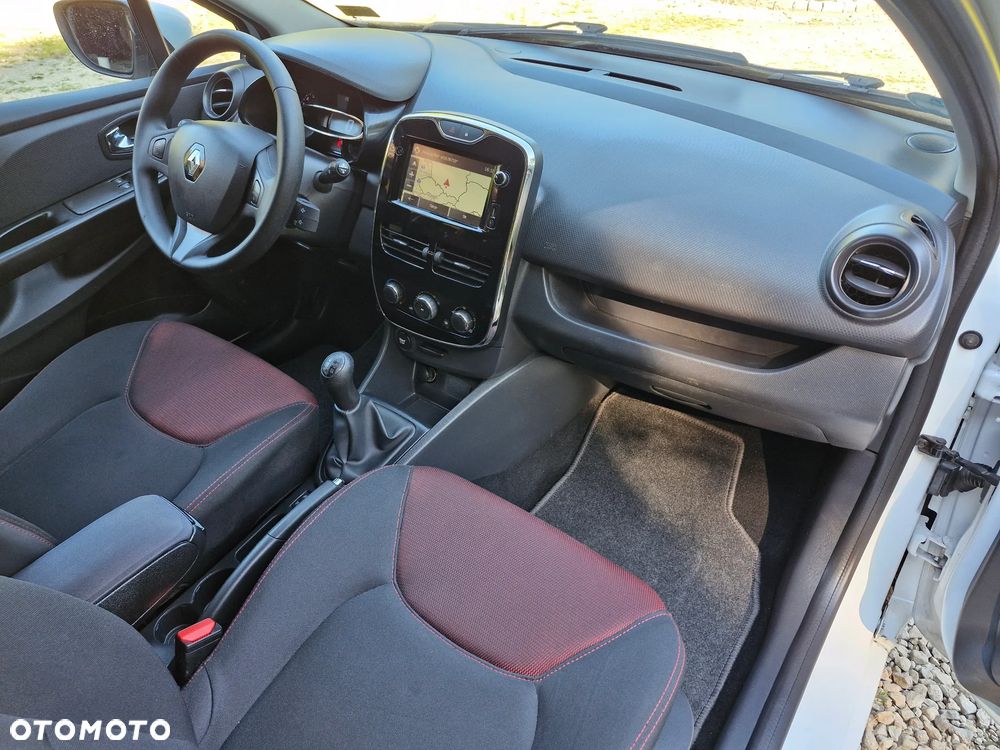 Renault Clio 1.2 16V 75 LIMITED - 7
