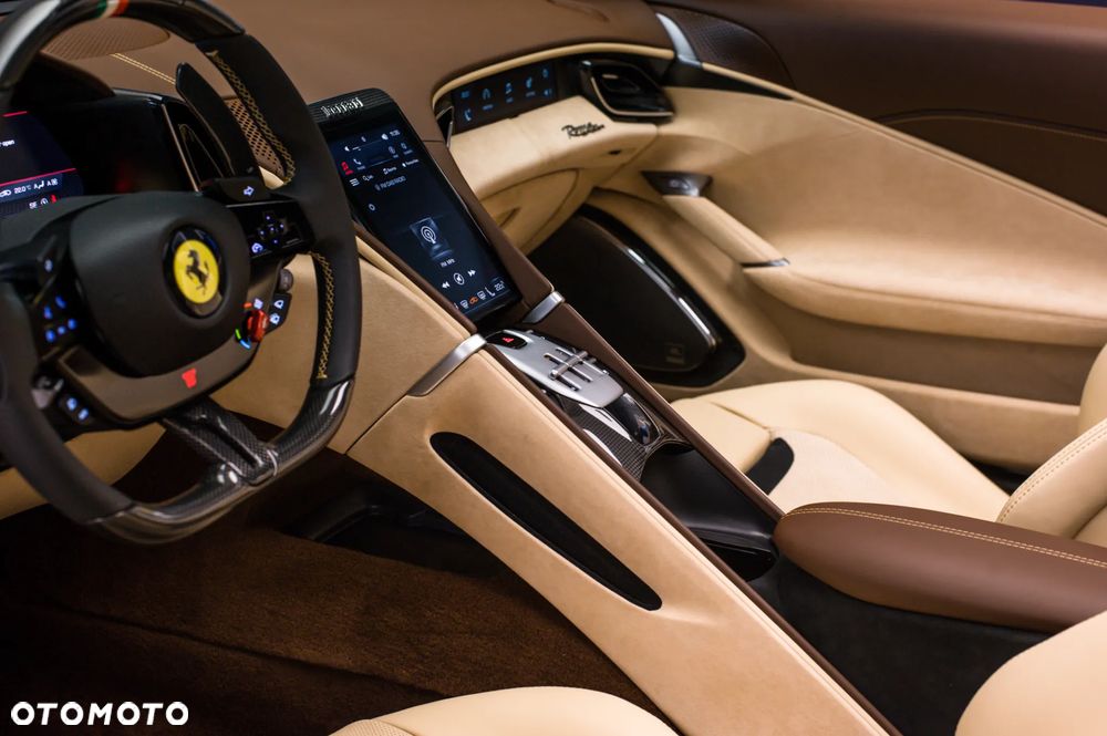 Ferrari Roma Spider - 23