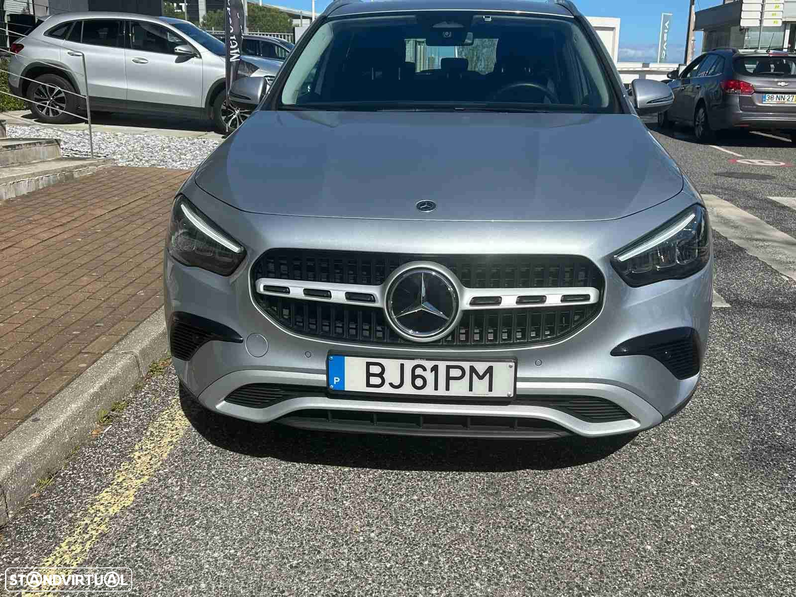 Mercedes-Benz GLA 180 d - 4