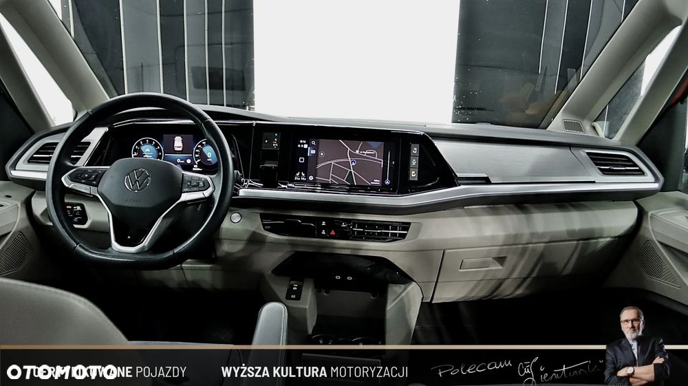 Volkswagen Multivan - 17