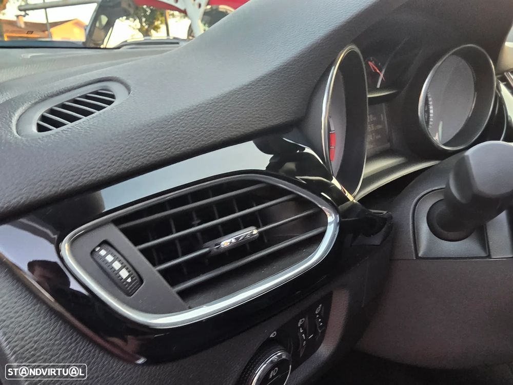 Opel Astra Sports Tourer 1.6 CDTI Innovation S/S - 24