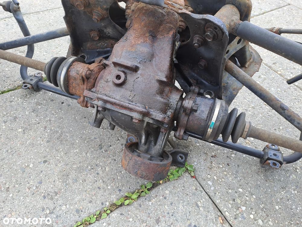 Toyota Rav 4 II 5D 4WD 4x4 2.0 benzyna belka tylna kompletna tylny most i inne - 14