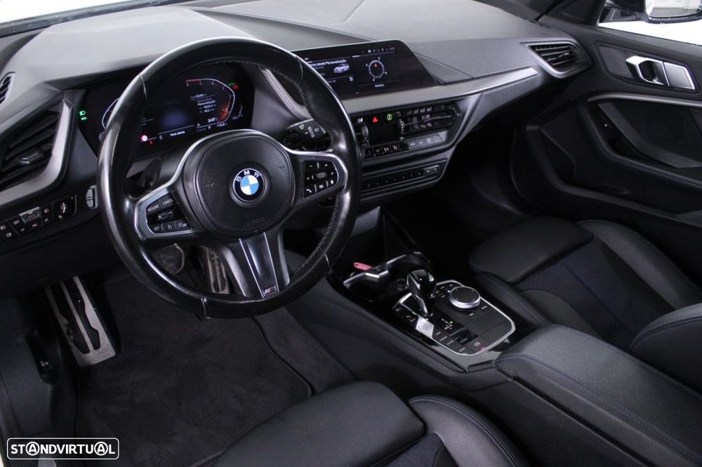 BMW 116 d Pack Desportivo M Auto - 33