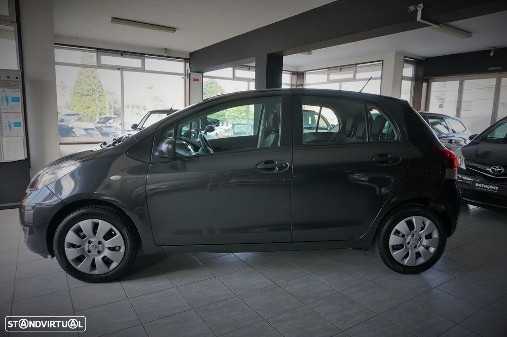 Toyota Yaris 1.0 VVT-i Comfort+AC - 4