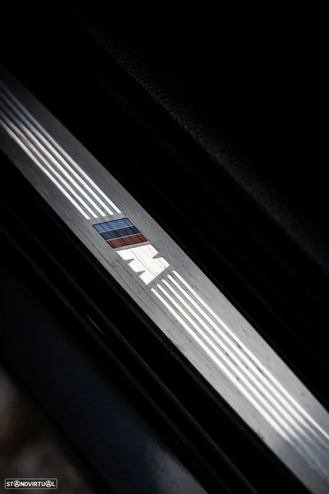 BMW 116 d Pack M - 16
