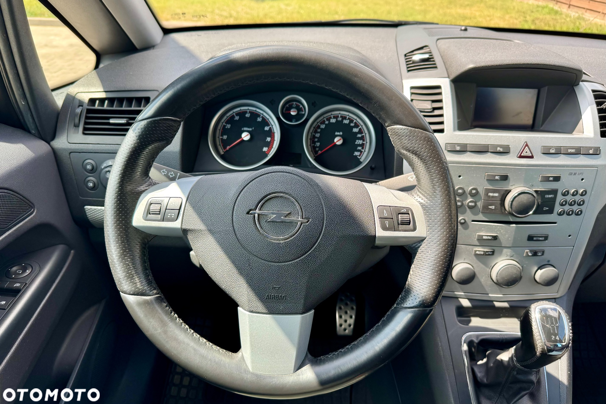 Opel Zafira - 25