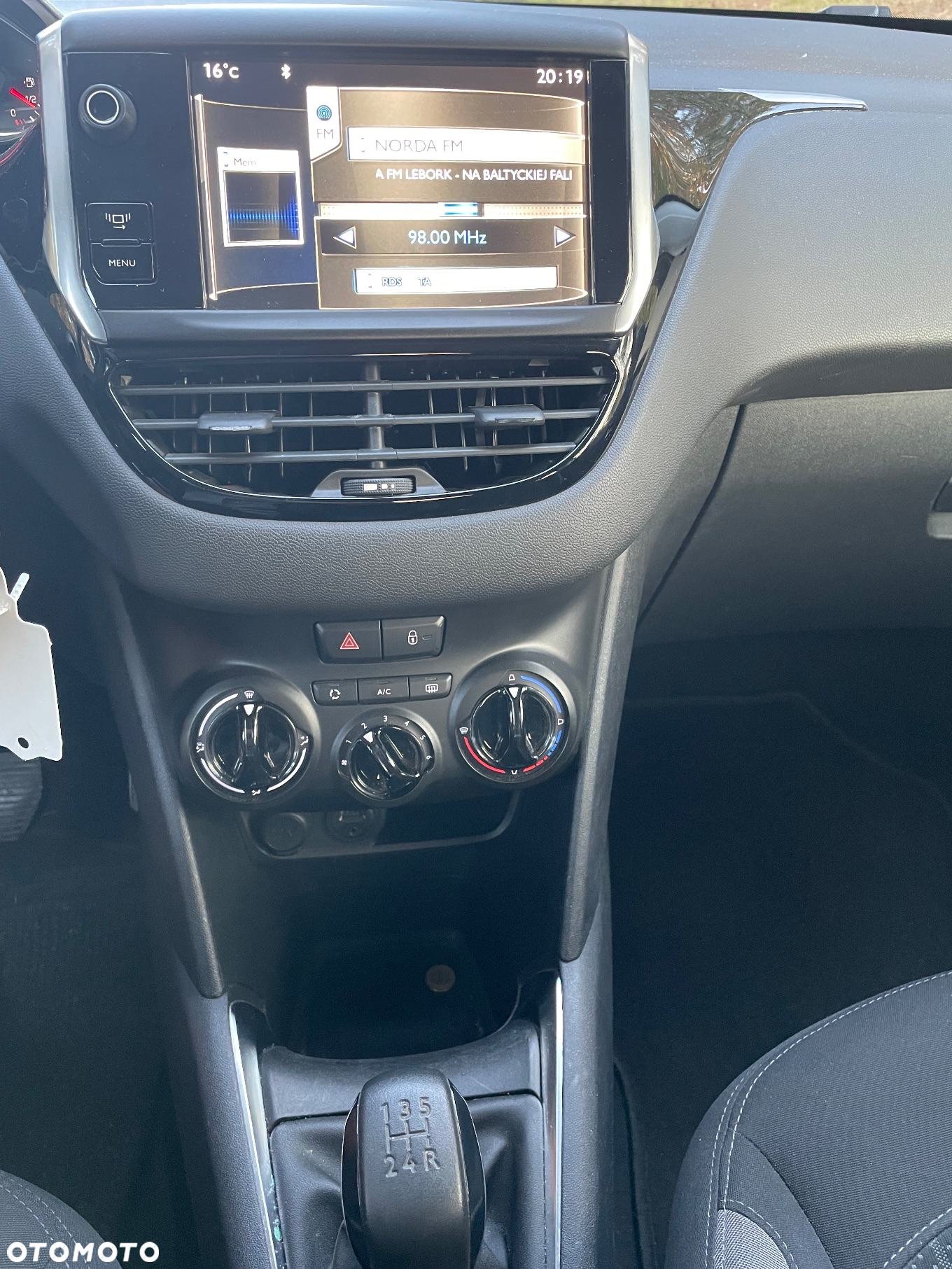Peugeot 208 e-HDi FAP 92 Stop&Start Style - 18