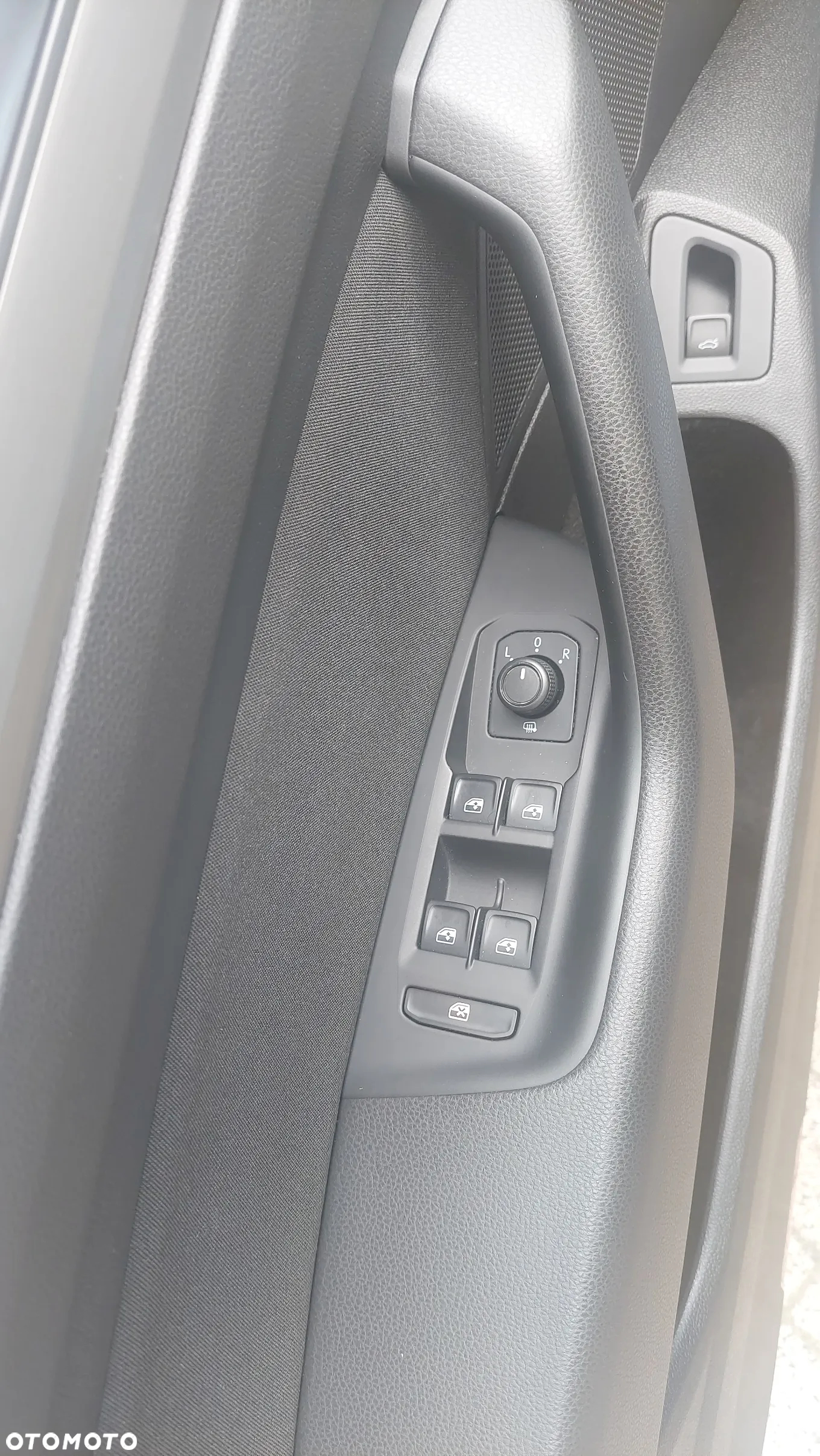 Volkswagen Passat Variant 1.6 TDI (BlueMotion Technology) Trendline - 25