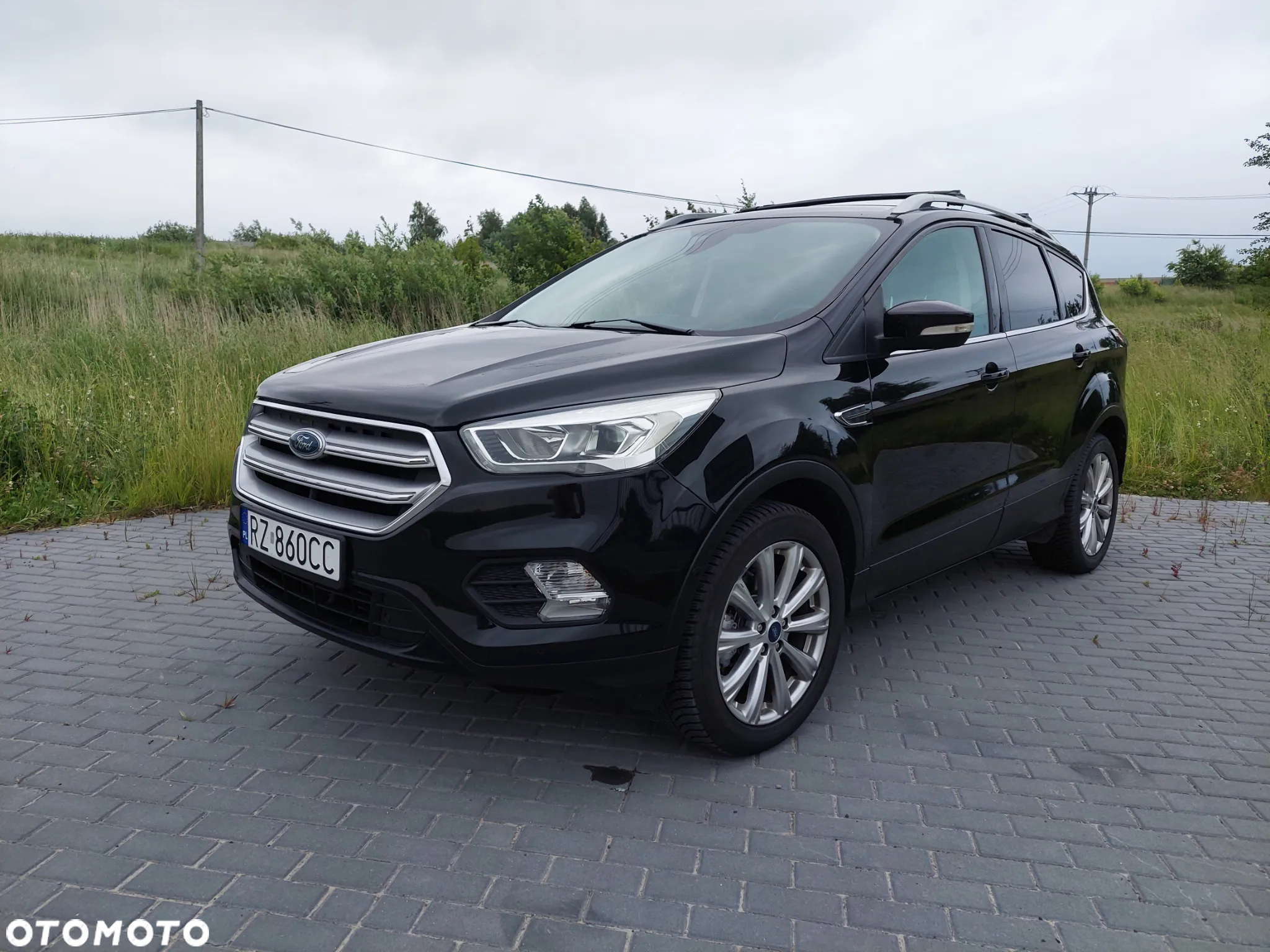 Ford Escape 2.0 EcoBoost AWD Titanium - 4