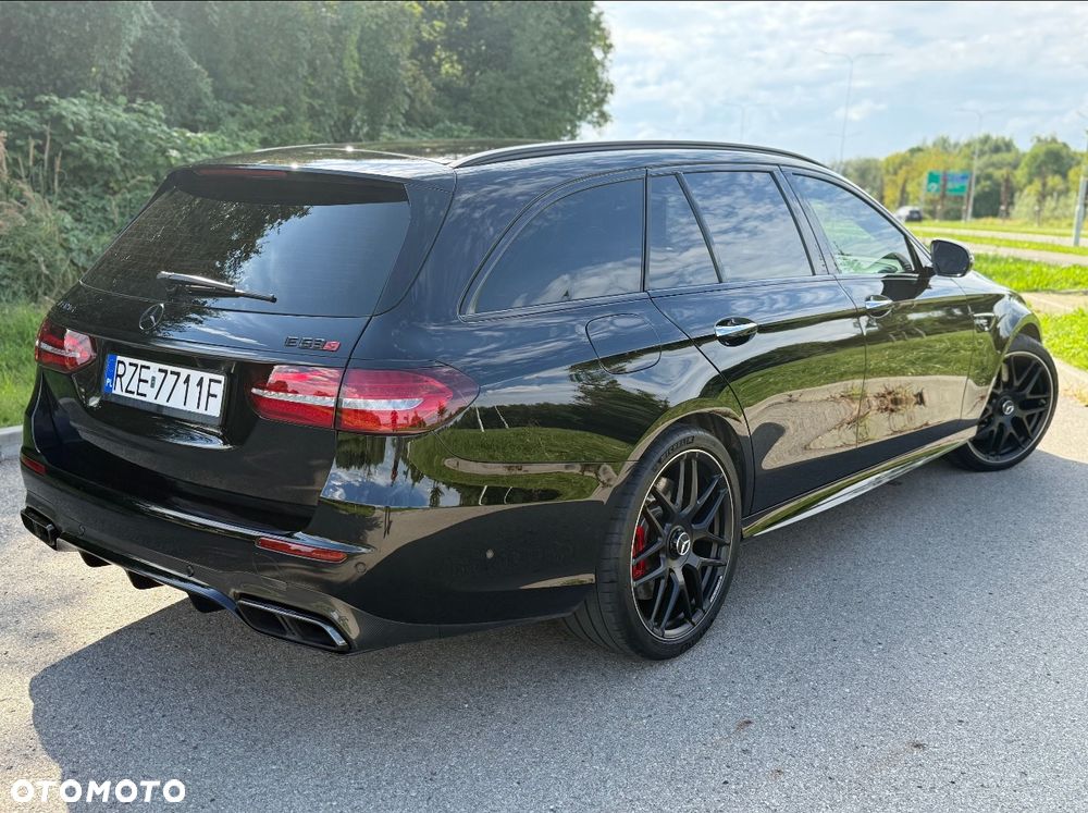 Mercedes-Benz Klasa E AMG 63 S 4-Matic+ - 5