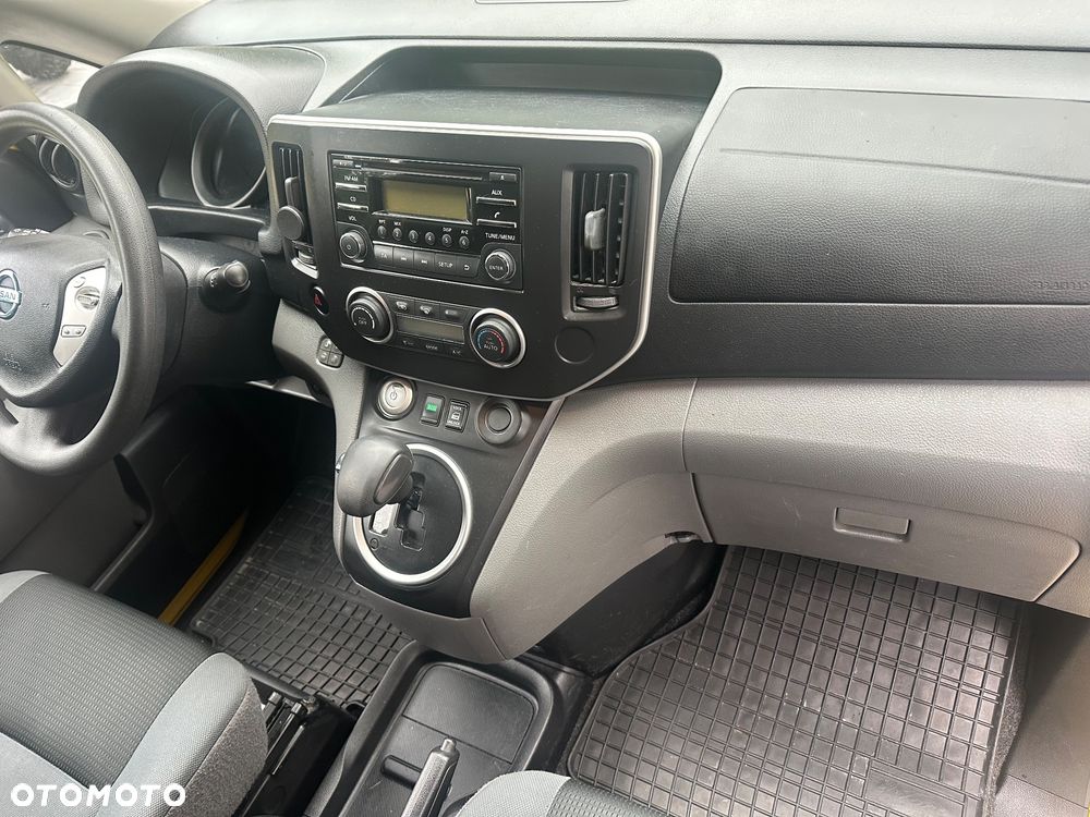 Nissan E-NV200 - 8