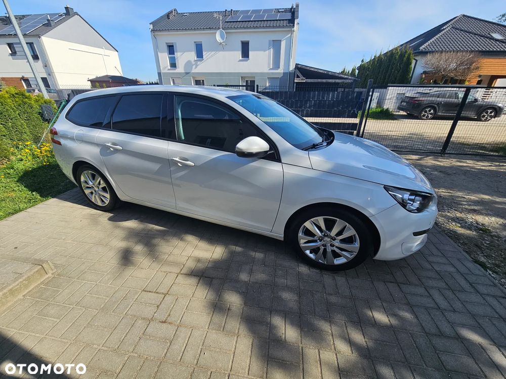 Peugeot 308 - 23
