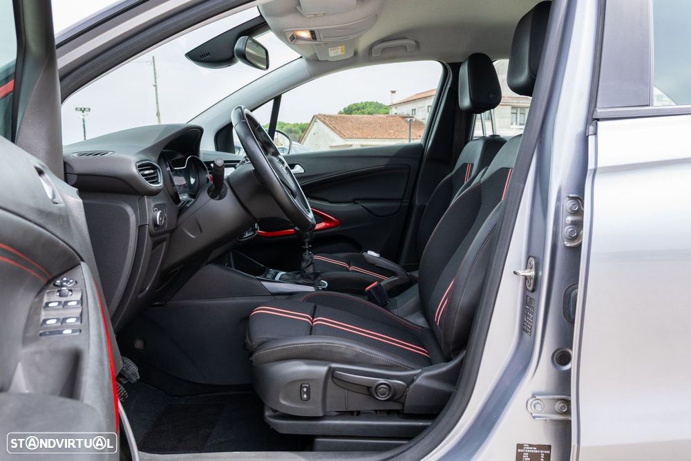 Opel Crossland 1.5 D GS Line - 11