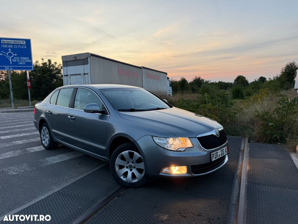 Skoda Superb 2.0 TDI 4x4 DSG Exclusive - 24