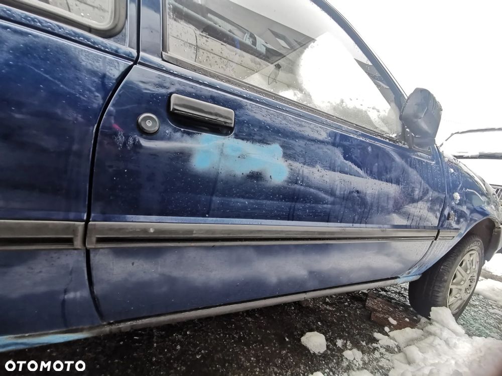 Klapa bagażnika Ford Fiesta III Mk3 3drzwiowy - 6