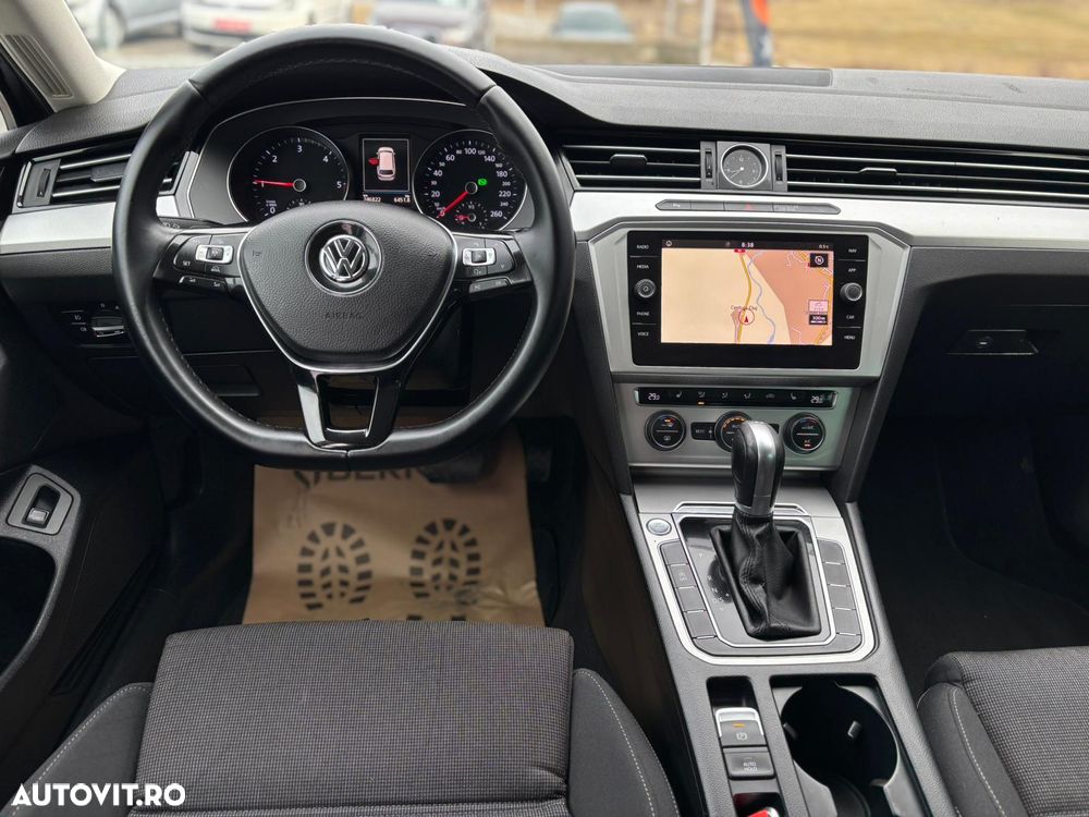 Volkswagen Passat - 9