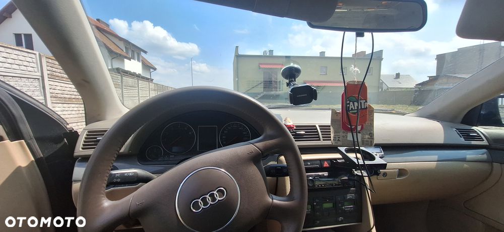 Audi A4 Limousine 2 - 7