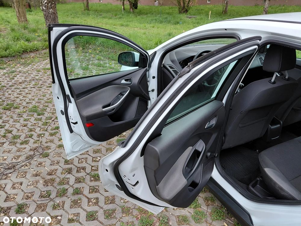 Ford Focus 1.6 TDCi Edition - 11
