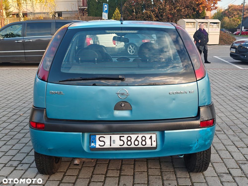 Opel Corsa 1.2 16V - 12