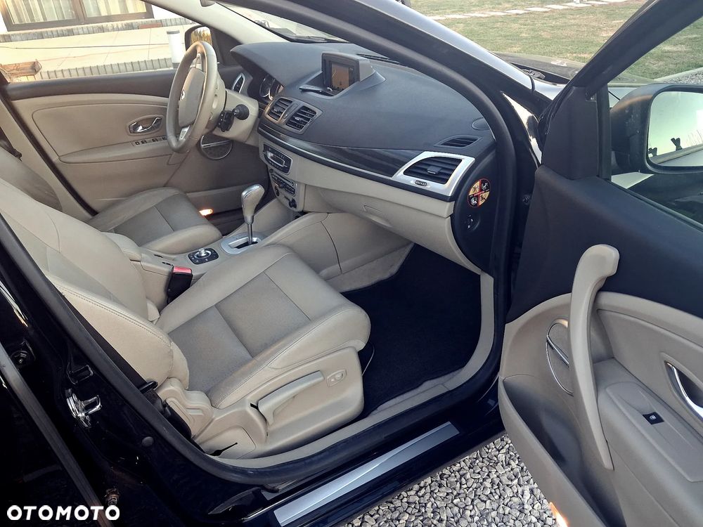 Renault Megane 2.0 140 CVT Bose Edition - 28