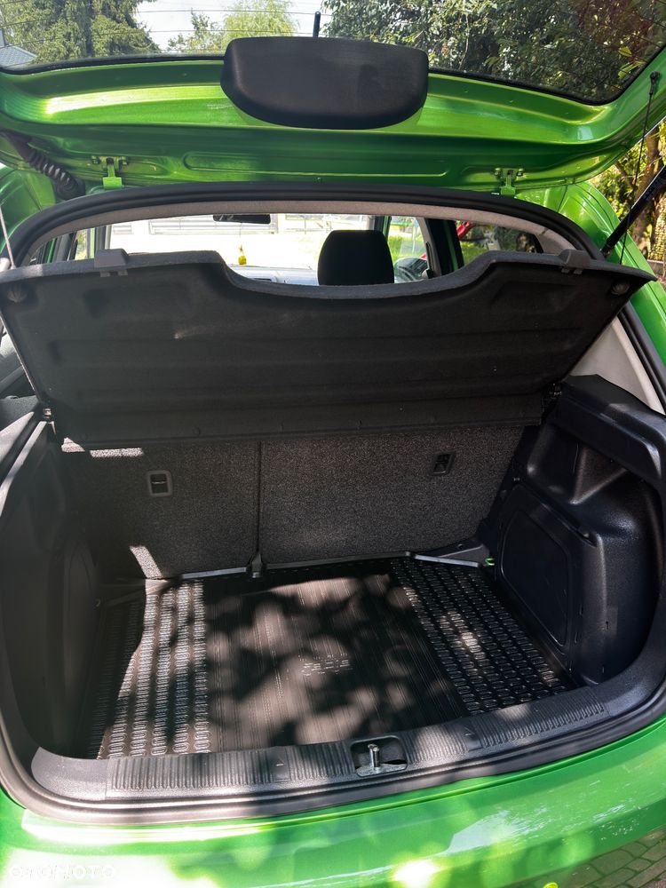 Skoda Fabia 1.4 16V Ambition Plus - 8