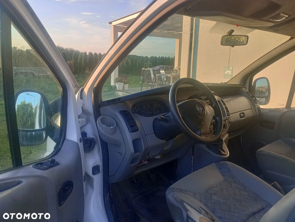 Opel Vivaro - 5