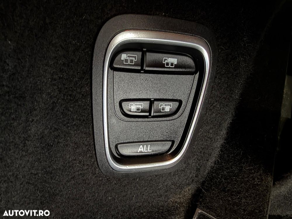 Renault Scenic ENERGY dCi 130 INTENS - 23