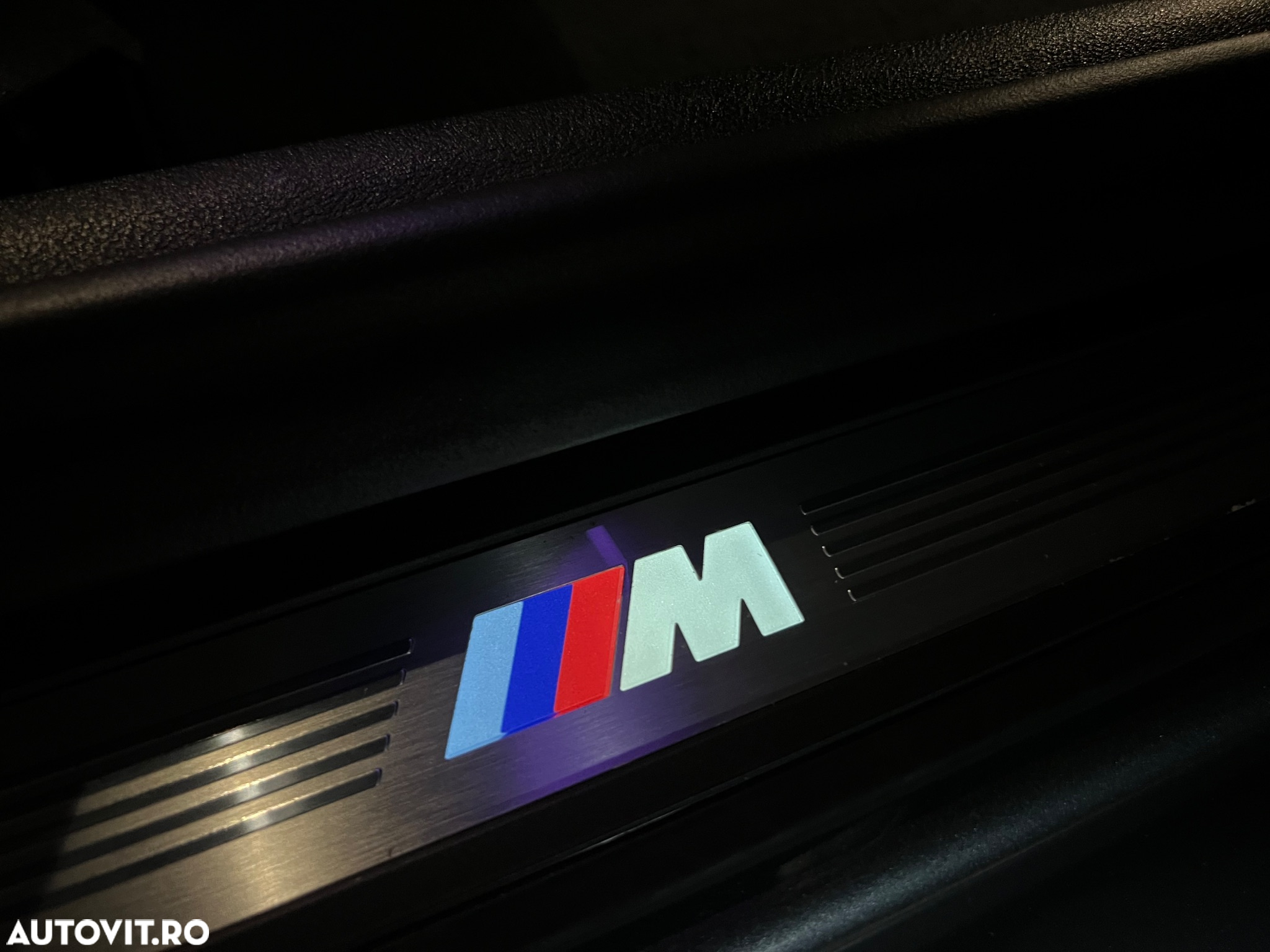 BMW Seria 5 530i xDrive AT - 18