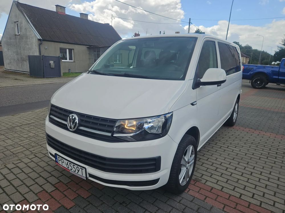 Volkswagen Transporter - 1