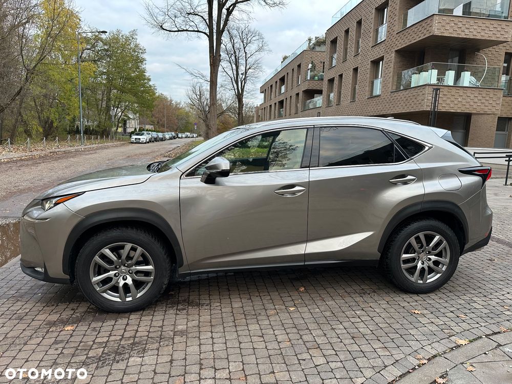 Lexus NX 200t Prestige AWD - 18