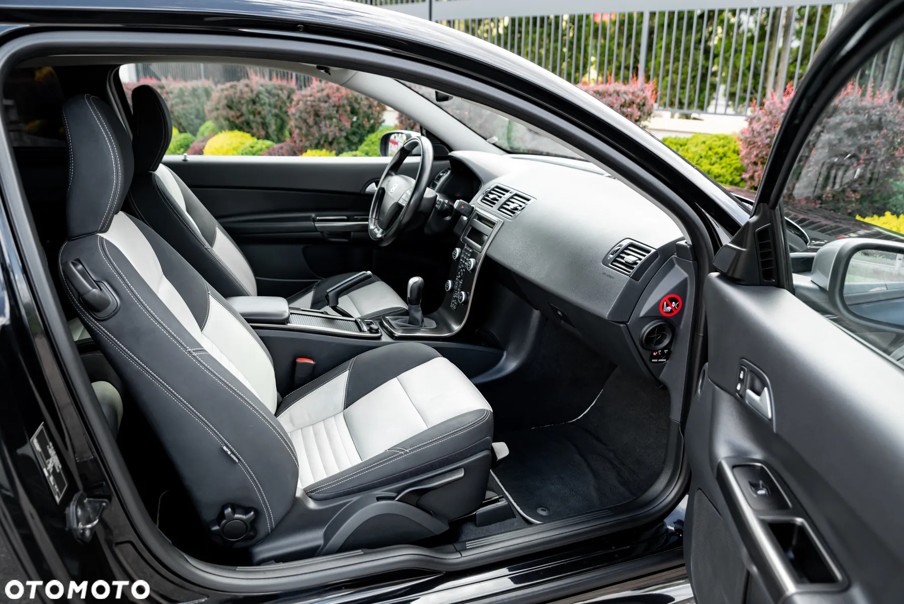 Volvo C30 2.0D R-Design - 21