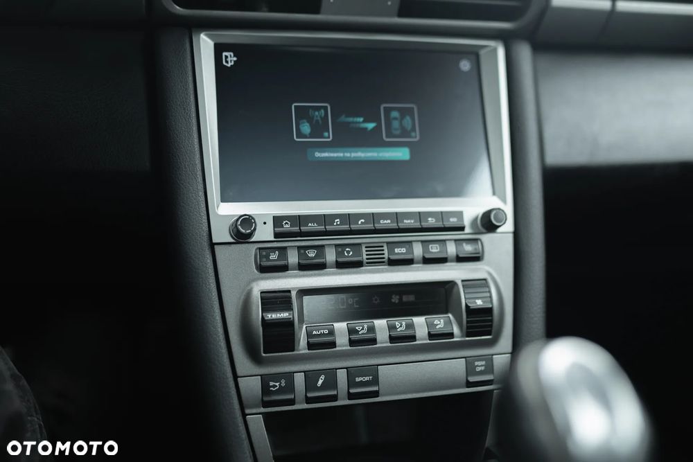 Porsche 911 Carrera Tiptronic S - 29