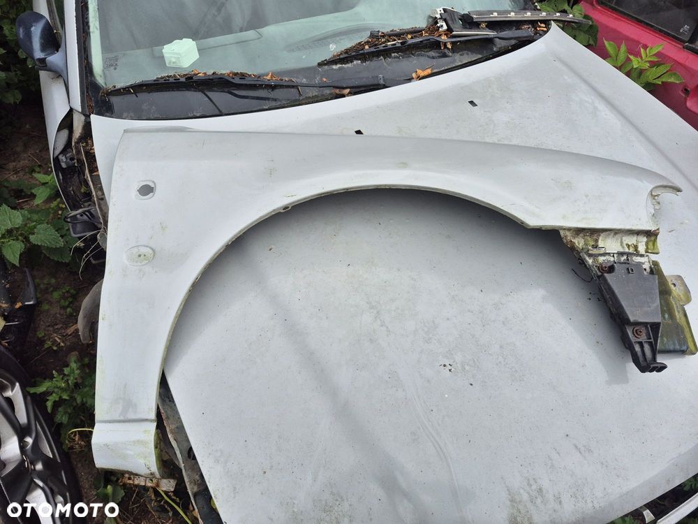 Błotnik prawy audi a4 b5
