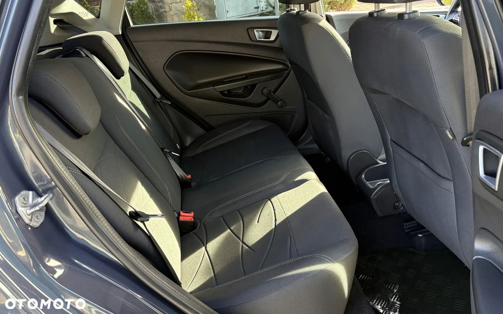 Ford Fiesta 1.25 Titanium EU5 - 21