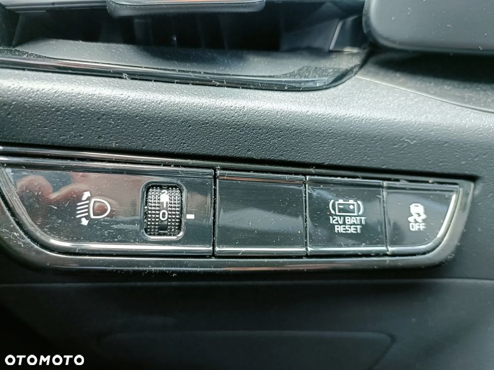 Kia Niro 1.6 GDI Hybrid M - 18