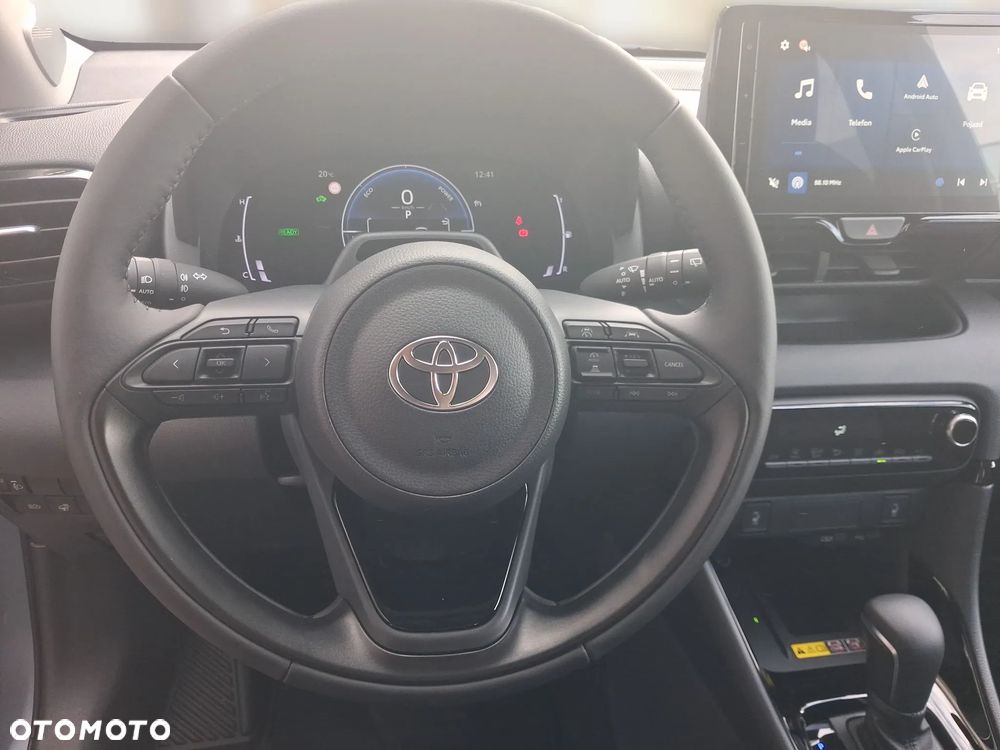 Toyota Yaris - 12