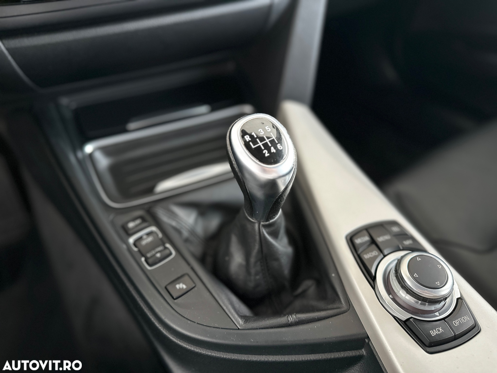 BMW Seria 3 320d - 36
