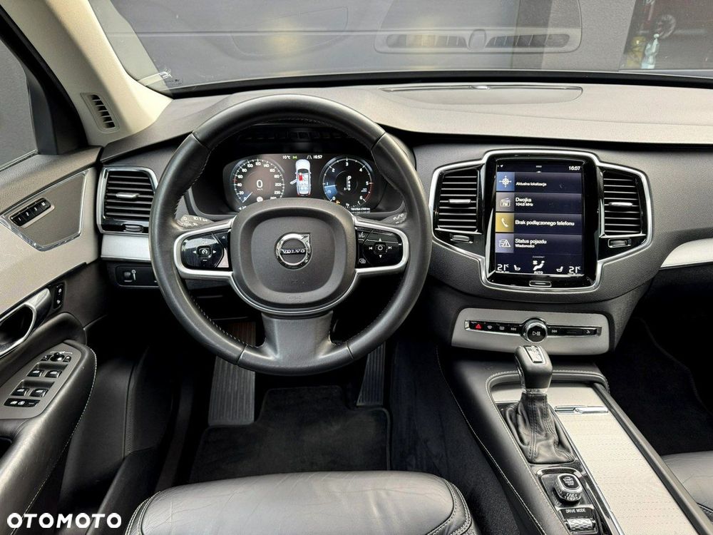 Volvo XC 90 D5 AWD Inscription 7os - 24